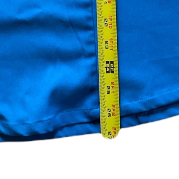 Rant Medical Scrubs Top. Turquoise. Size Medium - Picture 8 of 8